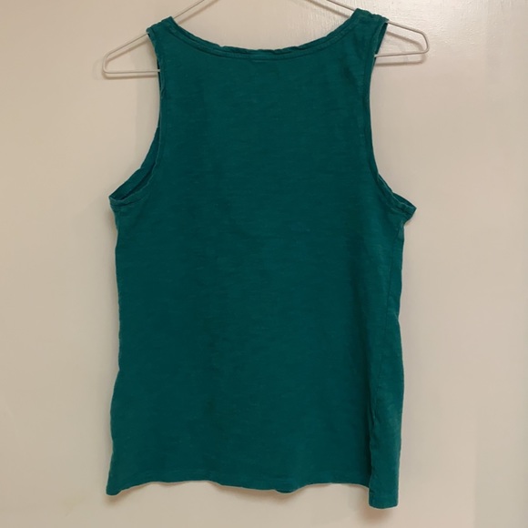 X-small pineapple tank - Picture 2 of 3